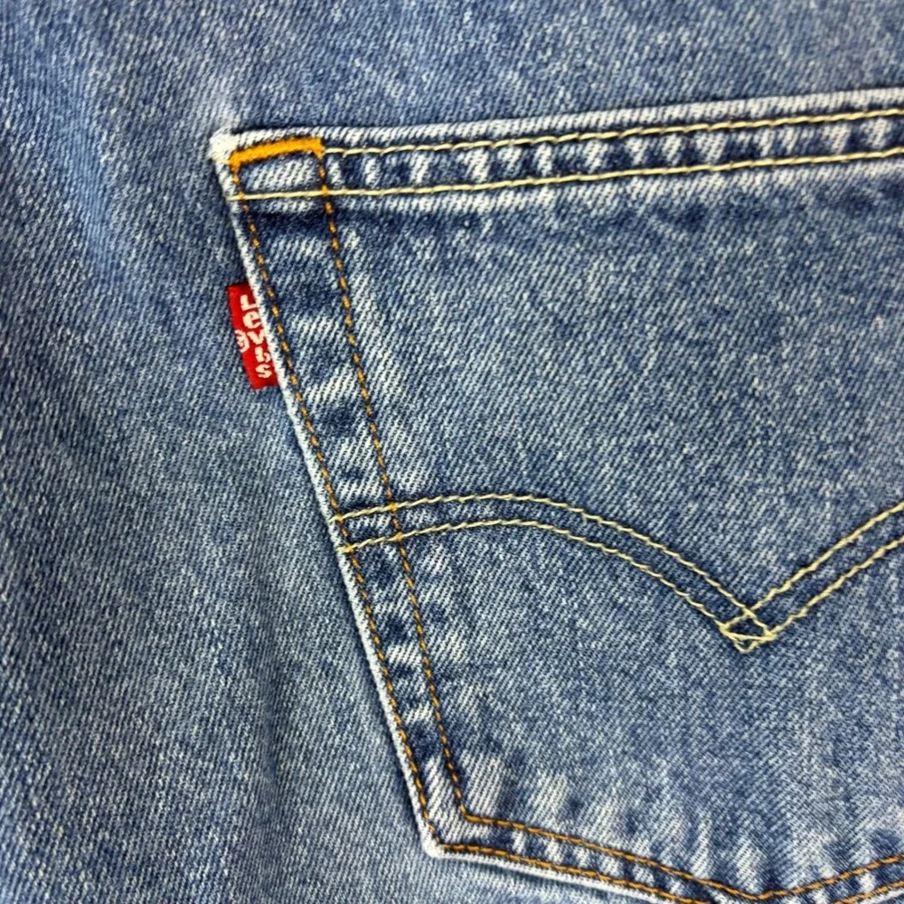 Levis 550 Relaxed Fit Tapered Leg Jeans Medium Wash Blue Mens 36x34